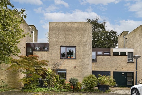 Kruisbes 31, Leiden